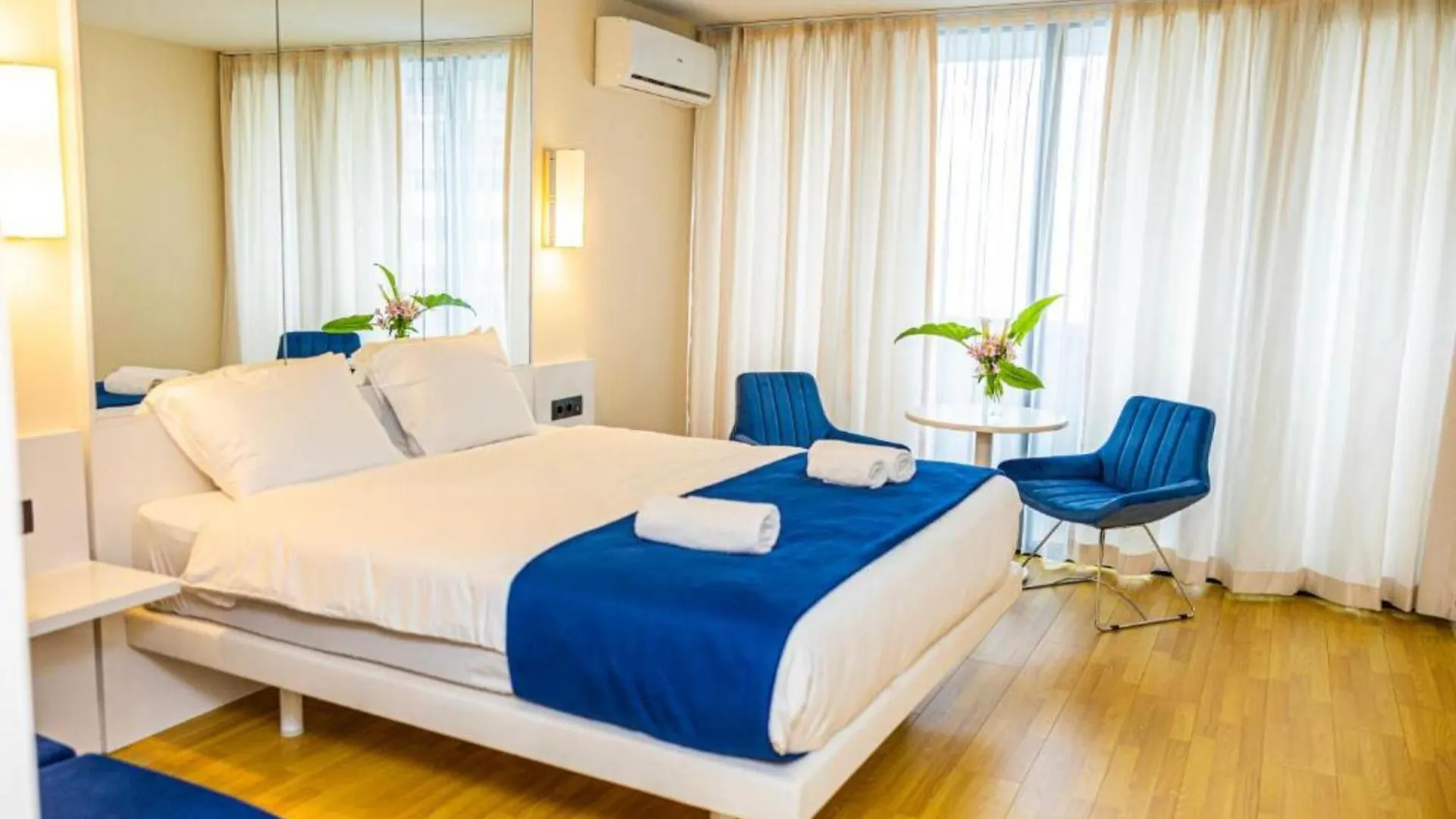 Orbi City-Sea View Aparthotel Батуми